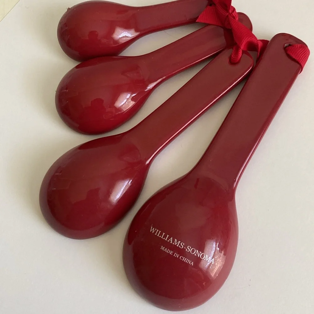 Williams Sonoma Red Christmas Measuring Spoon Set
